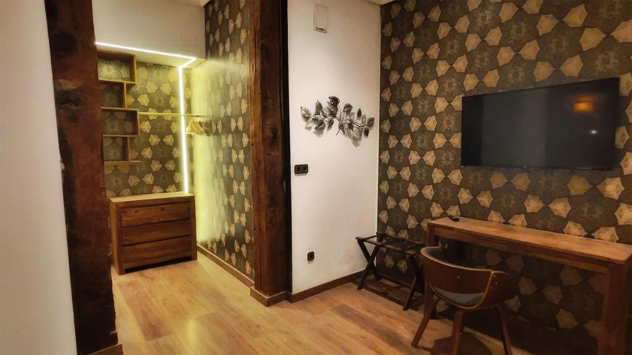 Hostal Aguilar Madrid Exterior foto