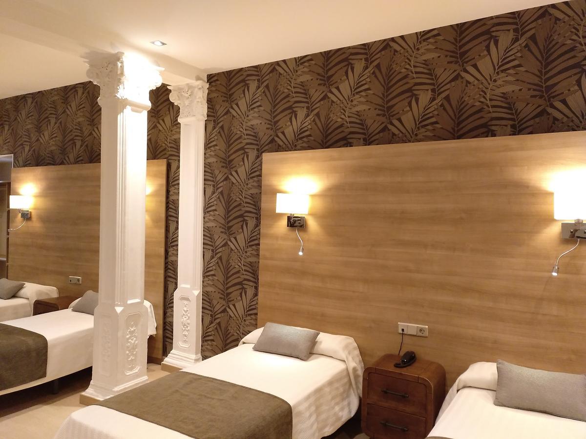 Hostal Aguilar Madrid Exterior foto