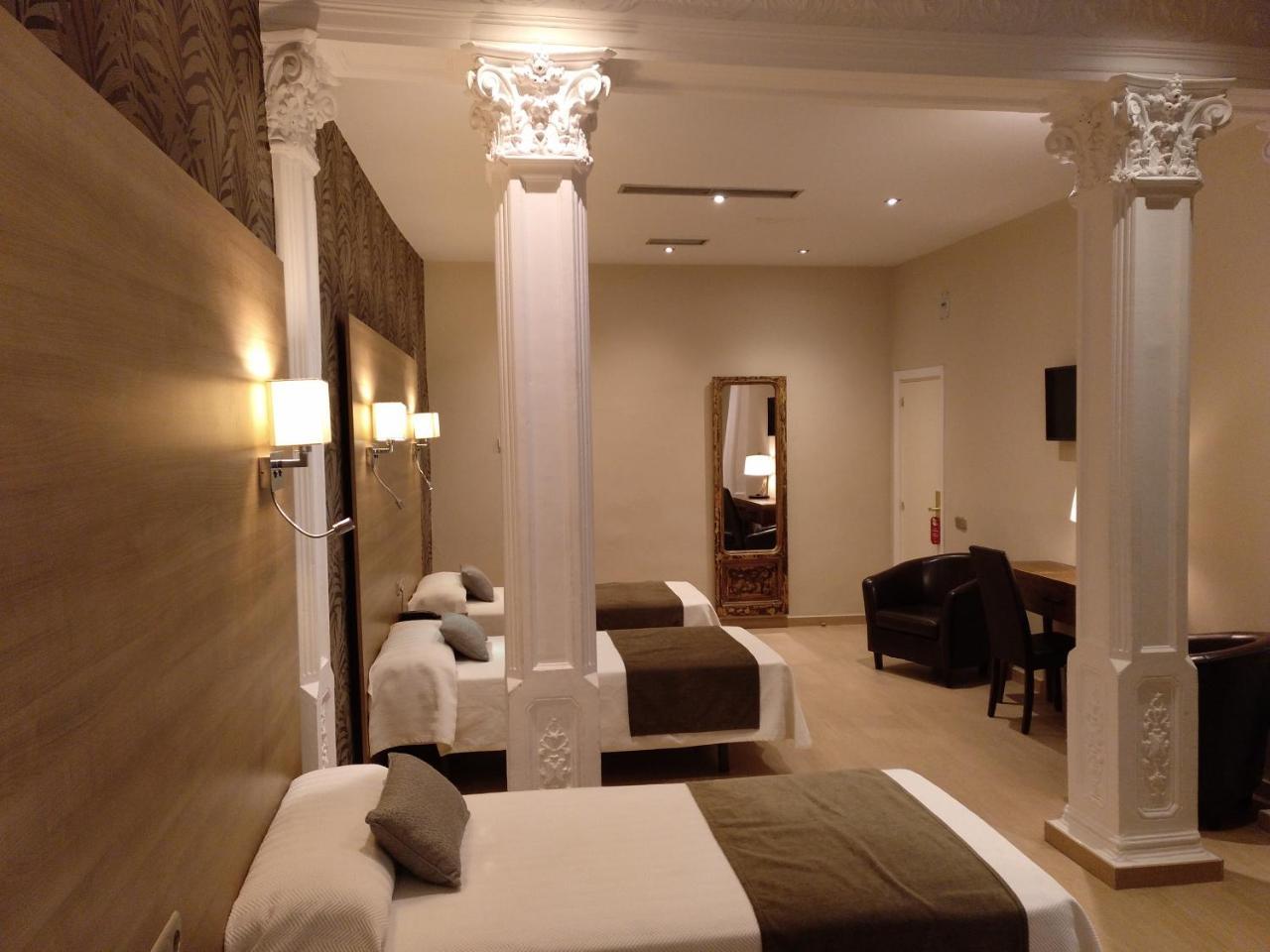 Hostal Aguilar Madrid Exterior foto