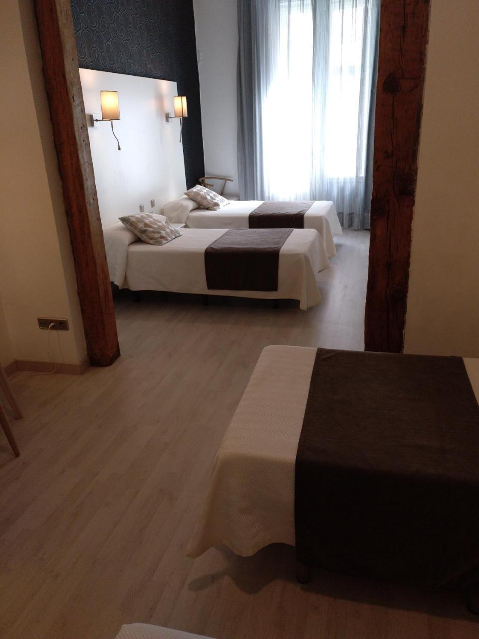 Hostal Aguilar Madrid Exterior foto
