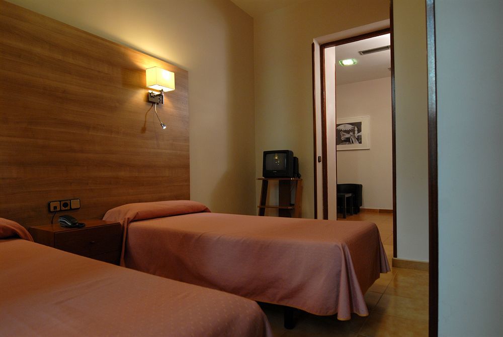 Hostal Aguilar Madrid Exterior foto